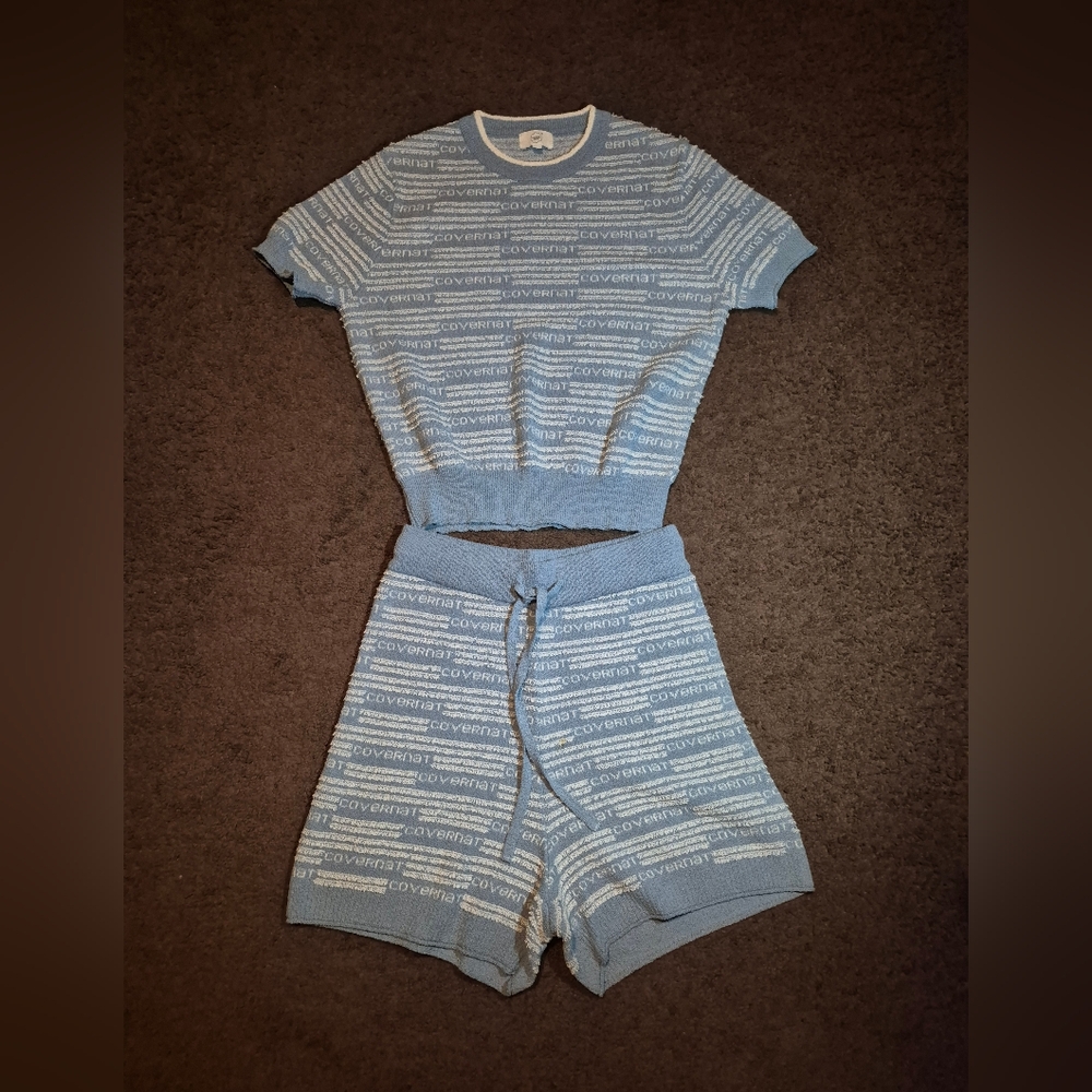 Blue And White Knit Ser - image 1